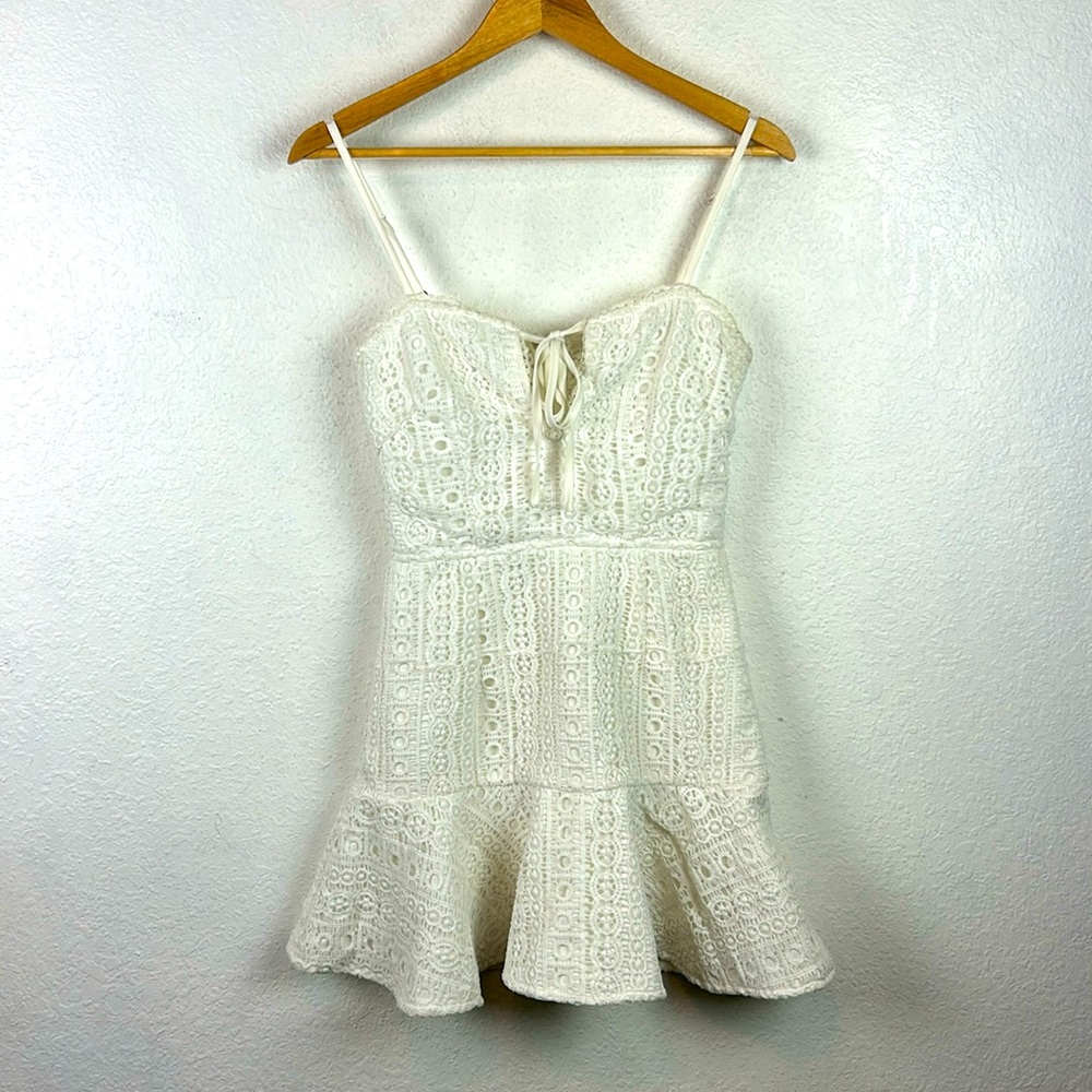 Superdown Del Crochet Keyhole Dress in White Small - Picture 1 of 8